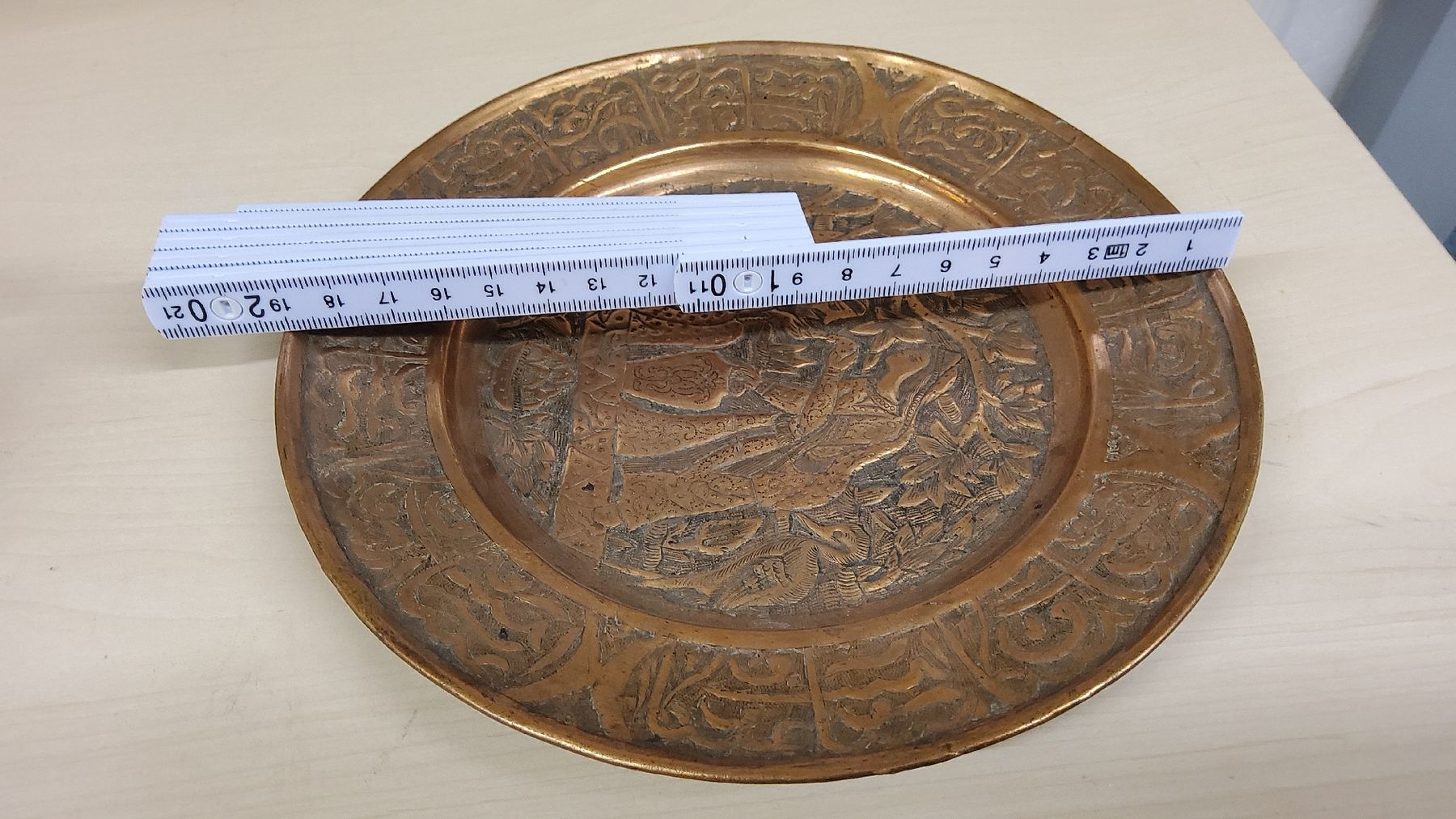 Tutte le decorazioni: Antike Messingplatte, orientalisch, Durchmesser 19cm – Usato da Herisau venduto da Nluanalucas 2