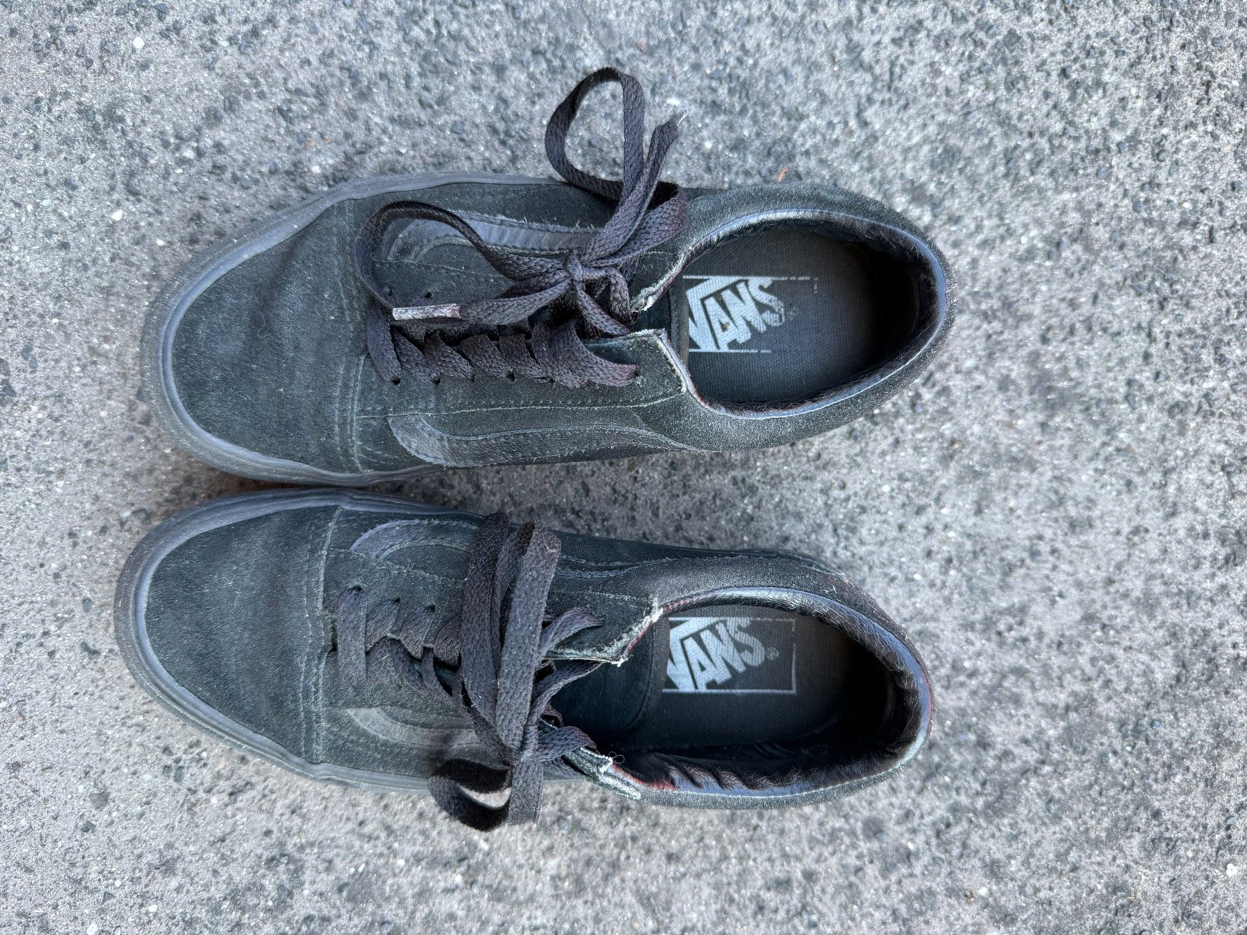 Vans Chaussures hommes: Vans schwarz – D'occasion à Uettligen par Leoniexx 1