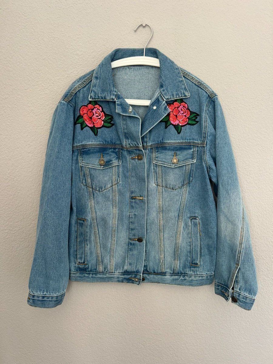 Giacche: Jeansjacke mit Rosen, Size S – Usato da Muri b. Bern venduto da michellew23