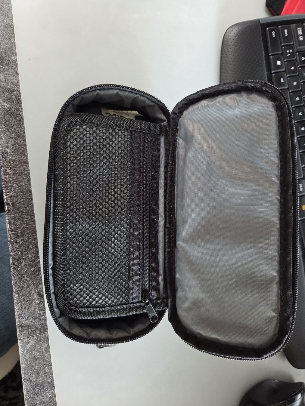 Dakine Astucci : DAKINE Etui – Usato da Lostorf venduto da _Venus_ 3
