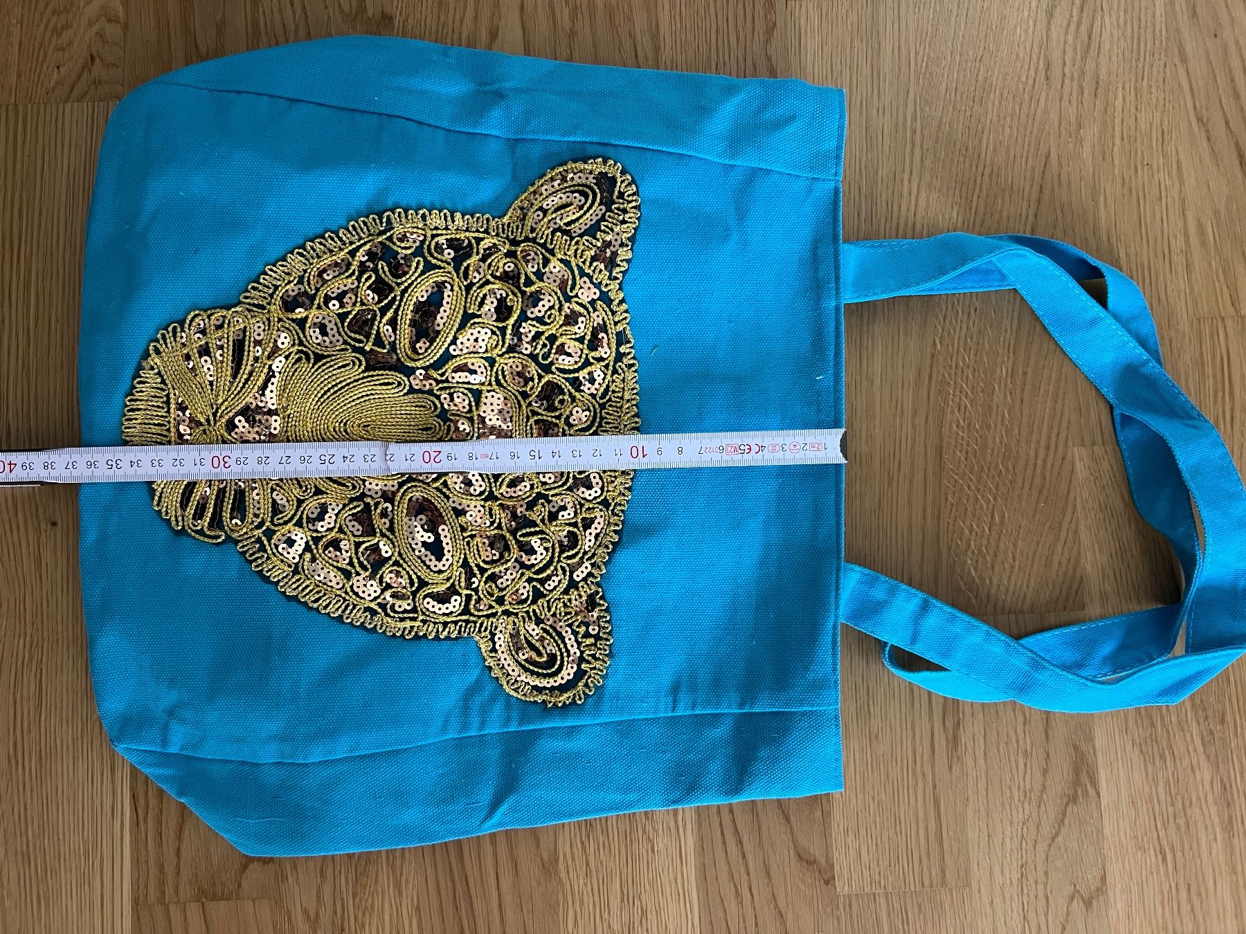 Borse da donna: New Tote Bag, Light Blue with Gold Design – Nuovo e nell'imballaggio originale da Zürich venduto da mit_npn7 3