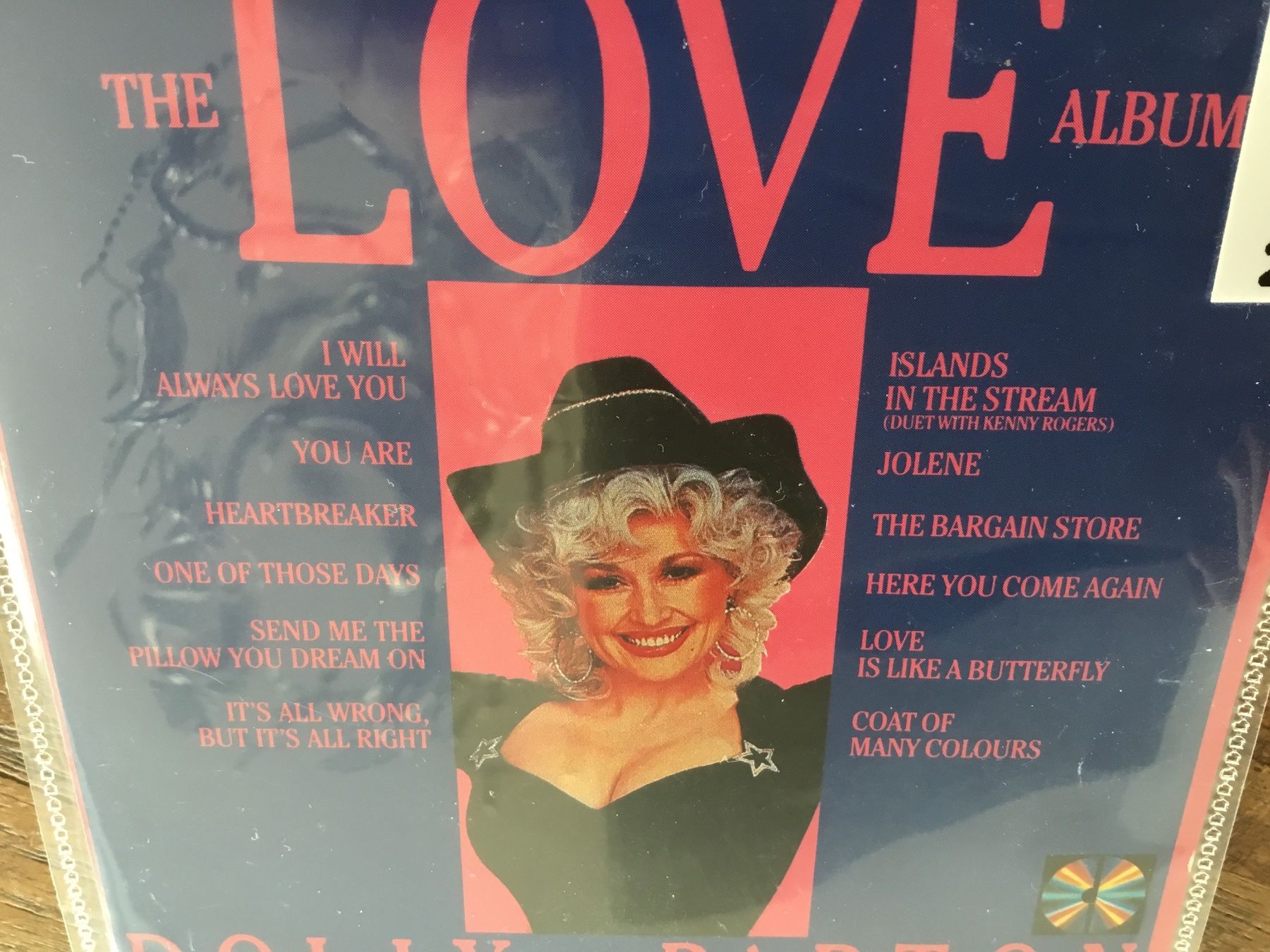 CD: Dolly Parton - The Love Album - CD - – Usato da Thierachern venduto da sweden08