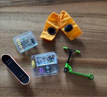 Fingerboard Set mit Skateboard Scooter und Zubehör gebraucht