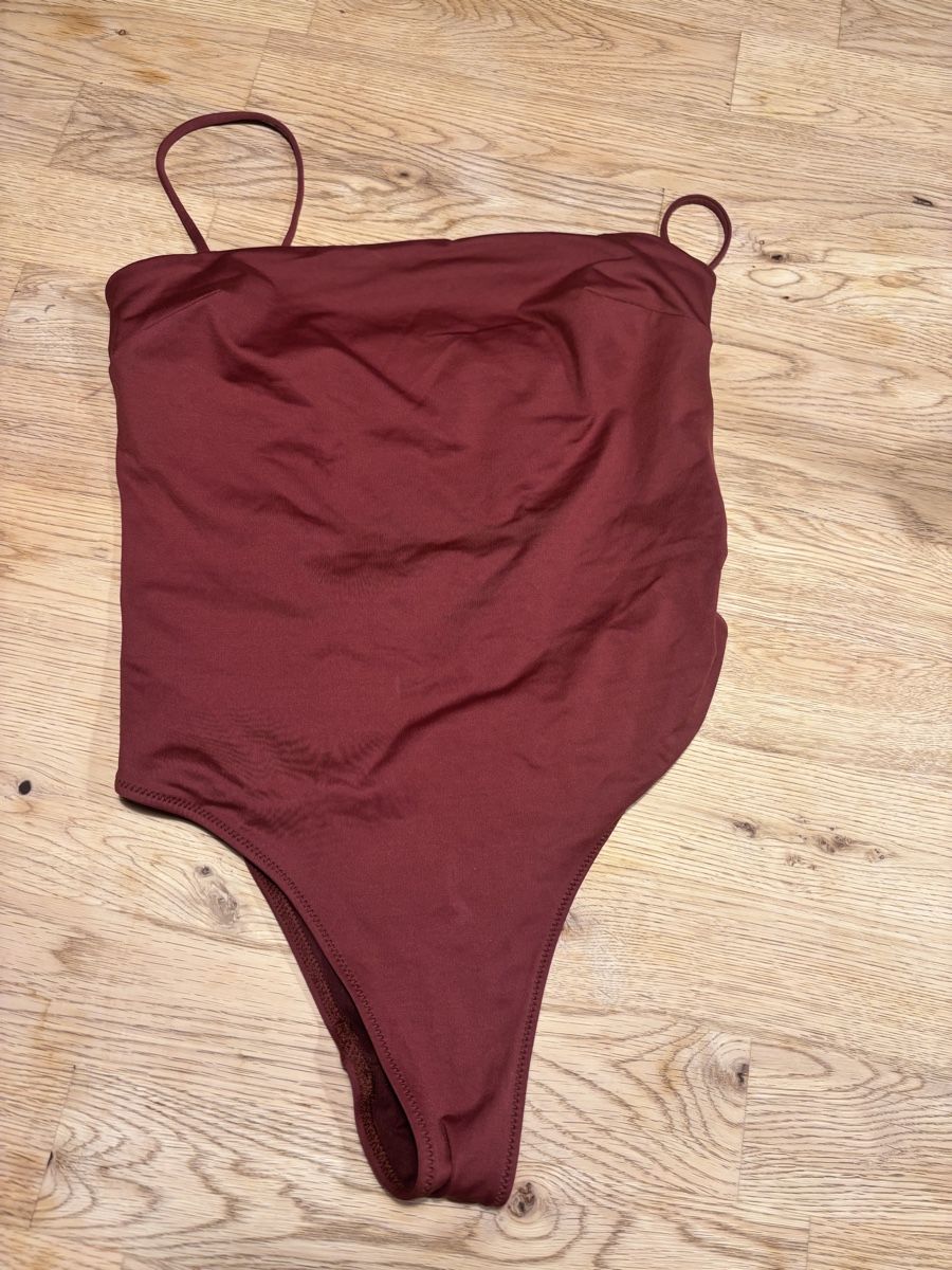 Costumi da bagno & Bikini: Badeanzug Rotbraun, Gr. S – Usato da Uitikon Waldegg venduto da RimBorn