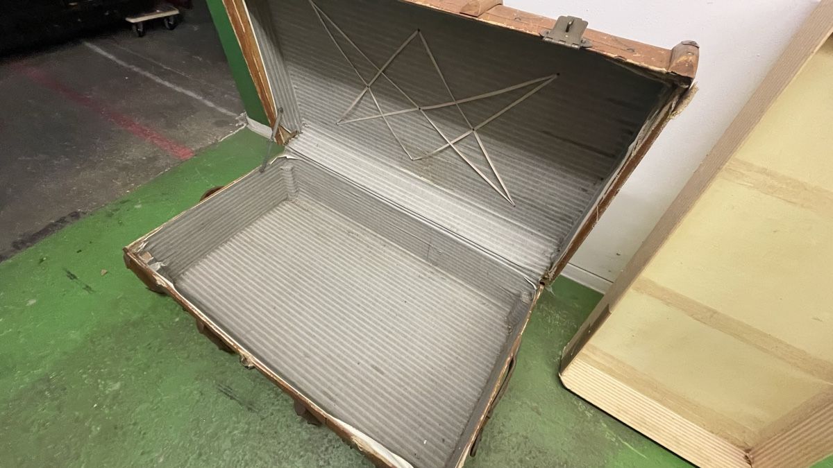 Valigie: Antike Übersee Koffer 1920 – Usato da Oftringen venduto da Box2 3