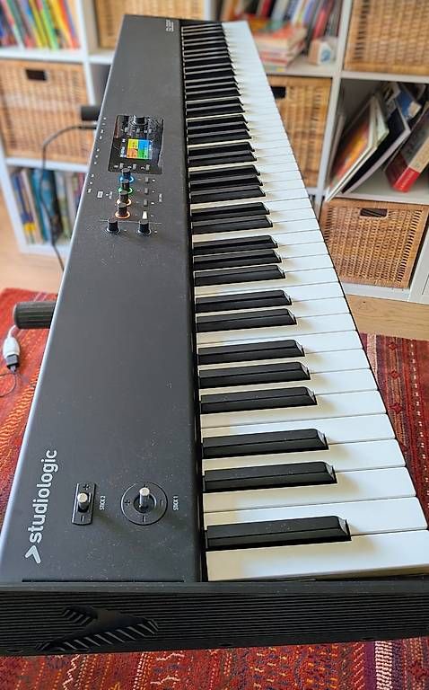 Instruments de musique: Studiologic SL88 GT mk2 – D'occasion à Confignon par nar_9q26 2