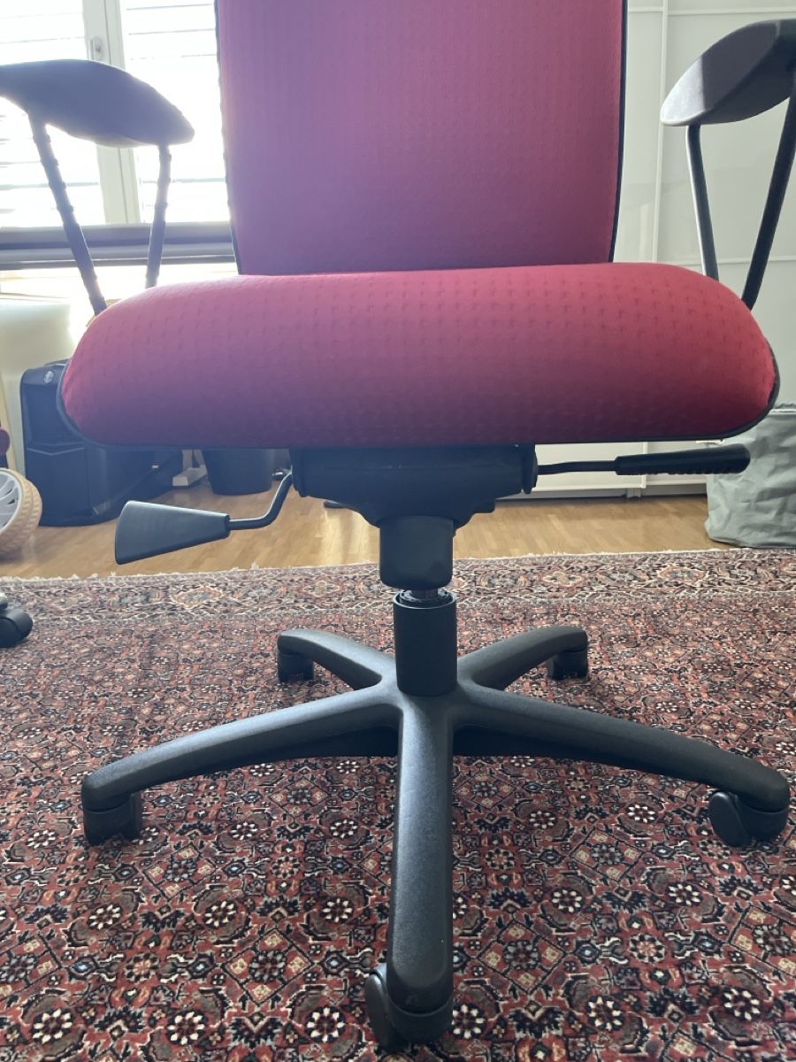 Chaises: Bürostuhl rot gebraucht – D'occasion à Zürich par Ahuran 2