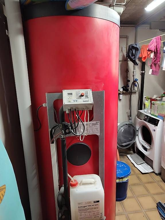 Sanitari: Solarthermieanlage mit 395L Boiler – Usato da Brienz BE venduto da cgj 2