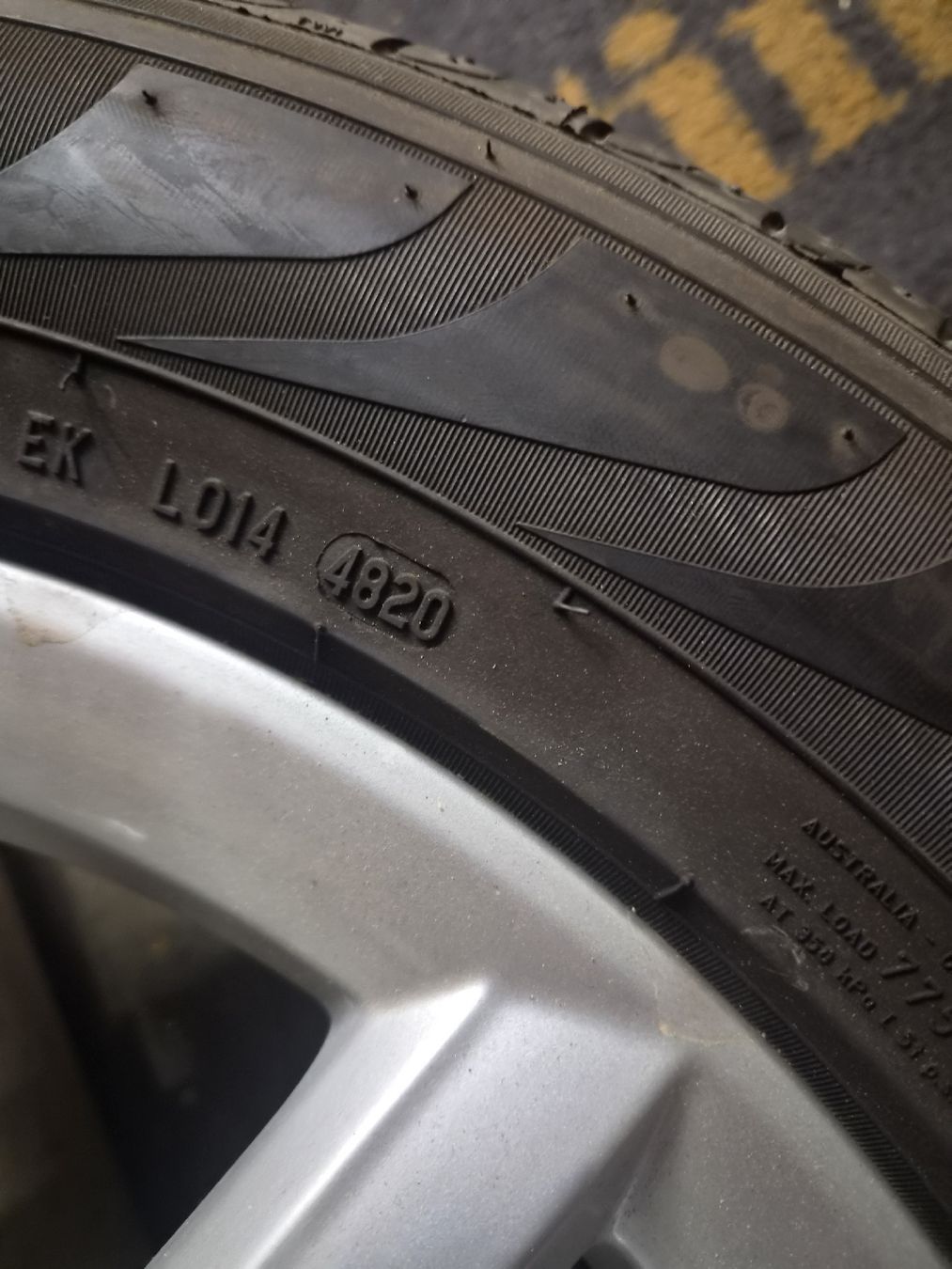Audi Pneus & Roues: Audi Kompletträder 17 Zoll – D'occasion à Bützberg par PAG-PNEU 6