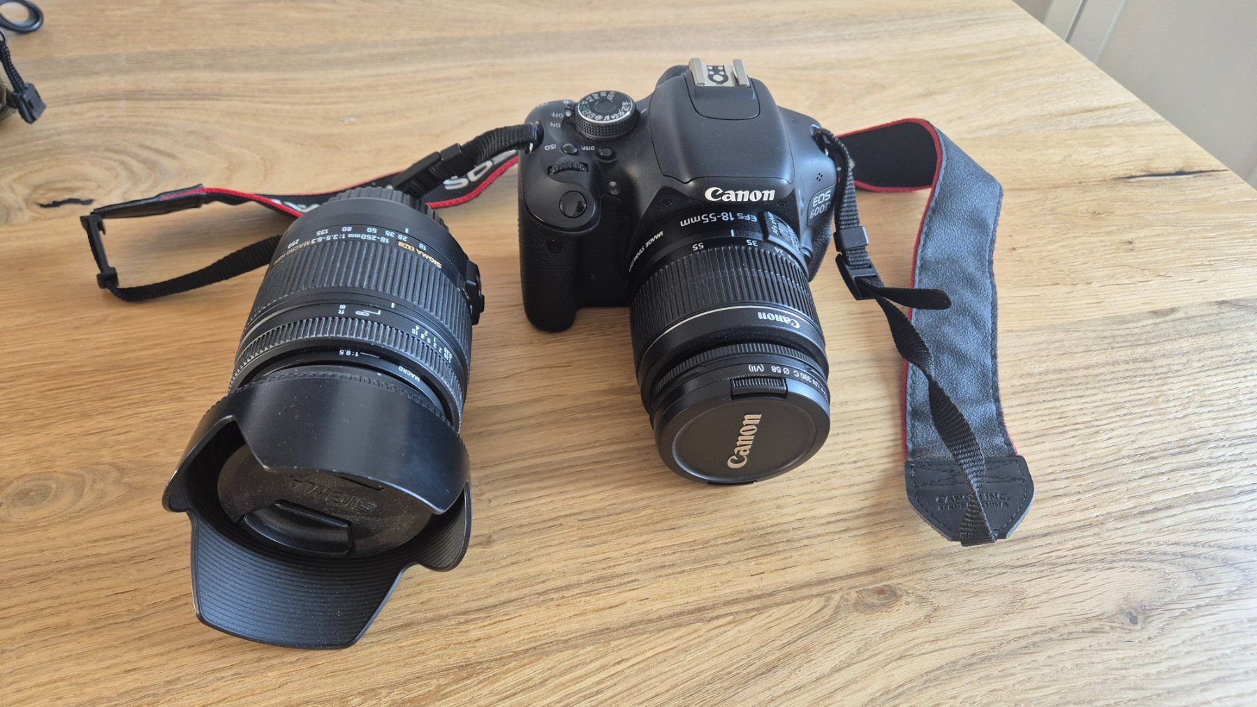 Canon Fotocamera: Canon EOS 600D Spiegelreflexkamera mit Objektiven und Tasche – Usato da Arbon venduto da Satschmo1 3