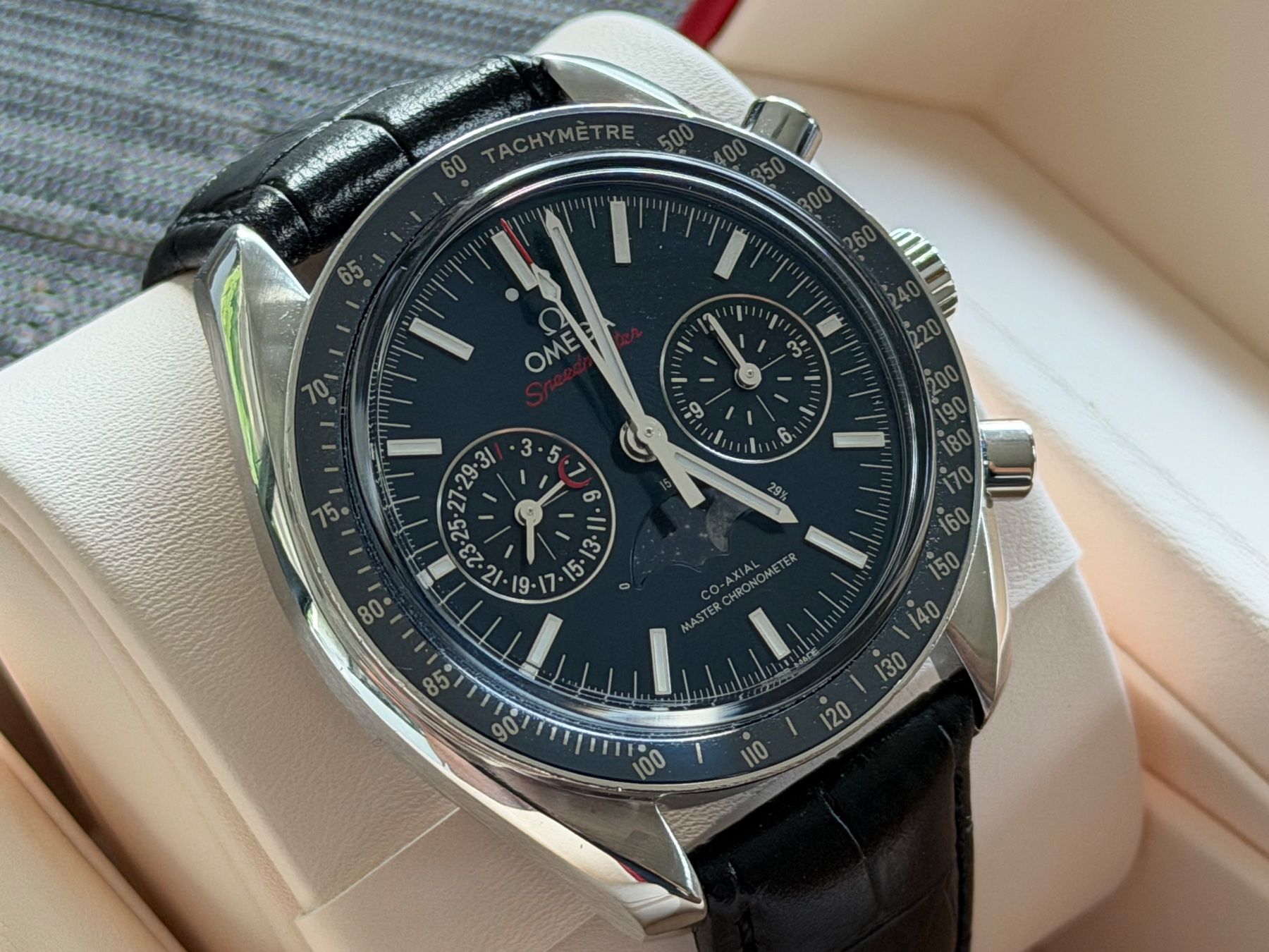 Omega Orologi: Omega Speedmaster Moonphase Watch 44mm – Usato da Aarau venduto da trader1000 2