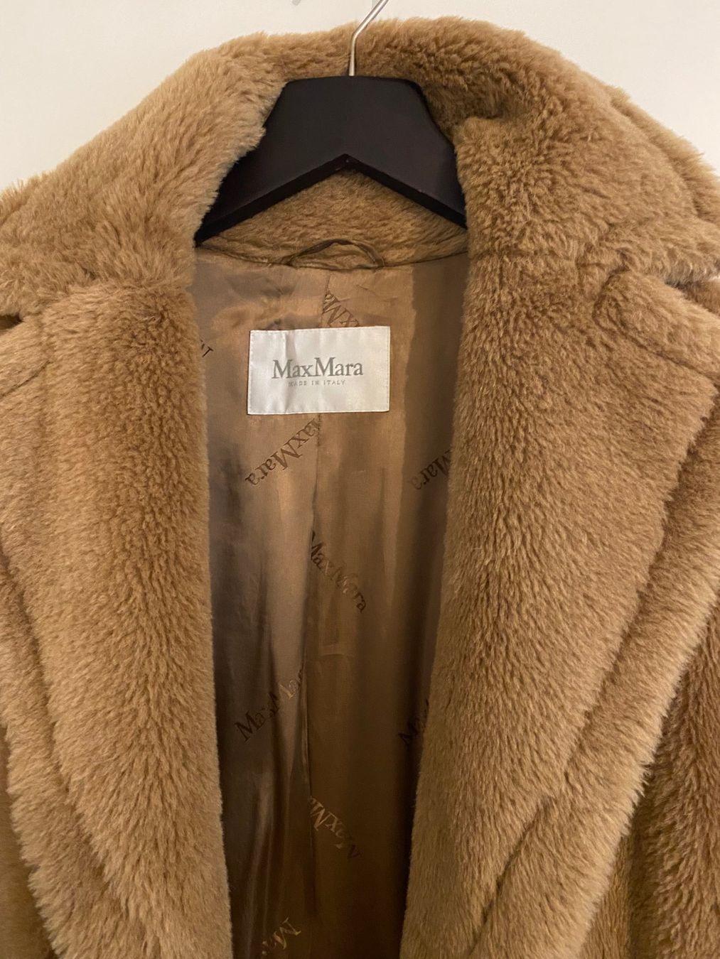 Max Mara Cappotti: Max Mara Teddymantel Klassiker – Usato da Solothurn venduto da Lyn123 1