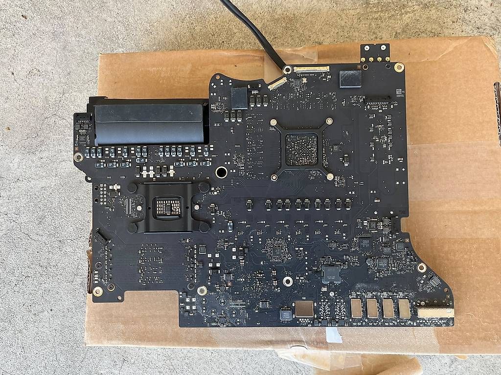 Schede madri: Logic Board IMac 2015 I% – Usato da Horgen venduto da koboto 1