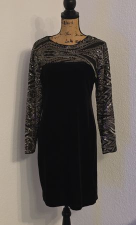 Schwarzes Samt-Kleid, Grösse 42, festlich ✨
