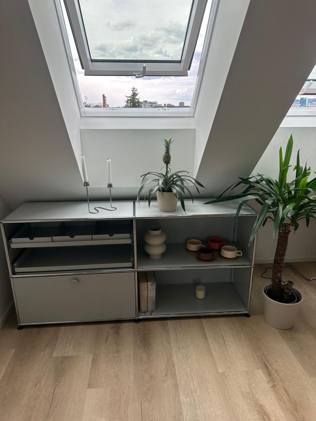 USM Cassettiere: USM Haller Sideboard, 2. Gen, Grau, Regal, Kommode, Top – Usato da Zürich venduto da mir_hpt8 1