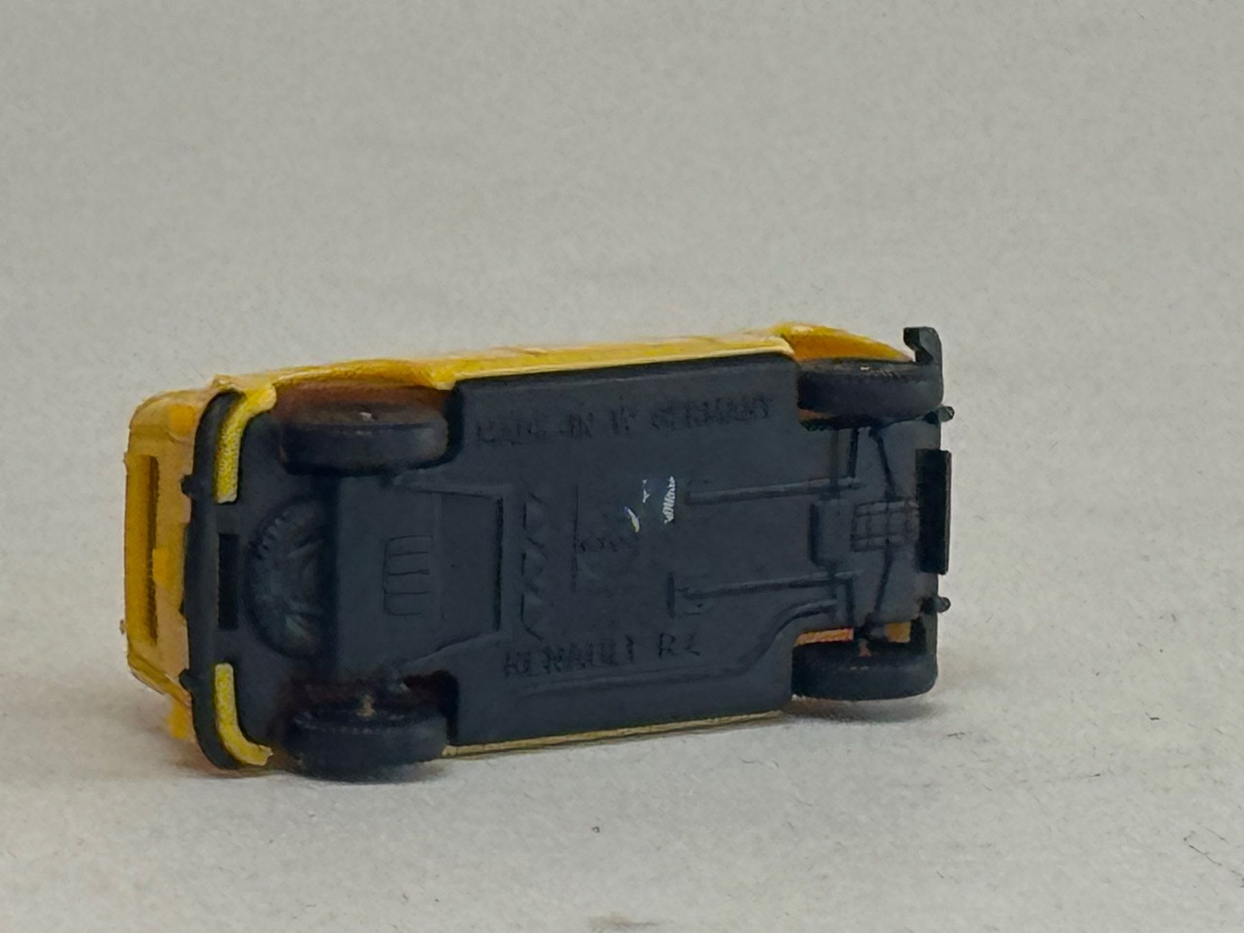 Herpa Modellini d'auto: VE1- Herpa Renault R 4 gelb – Usato da Elm venduto da Wikmtz 2