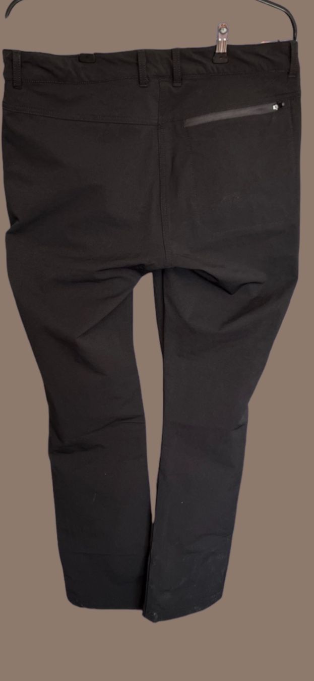 Tchibo Pantaloni: The nature trail By Tchibo pantalon – Usato da Vuisternens-Romont venduto da gol_xp6p 1