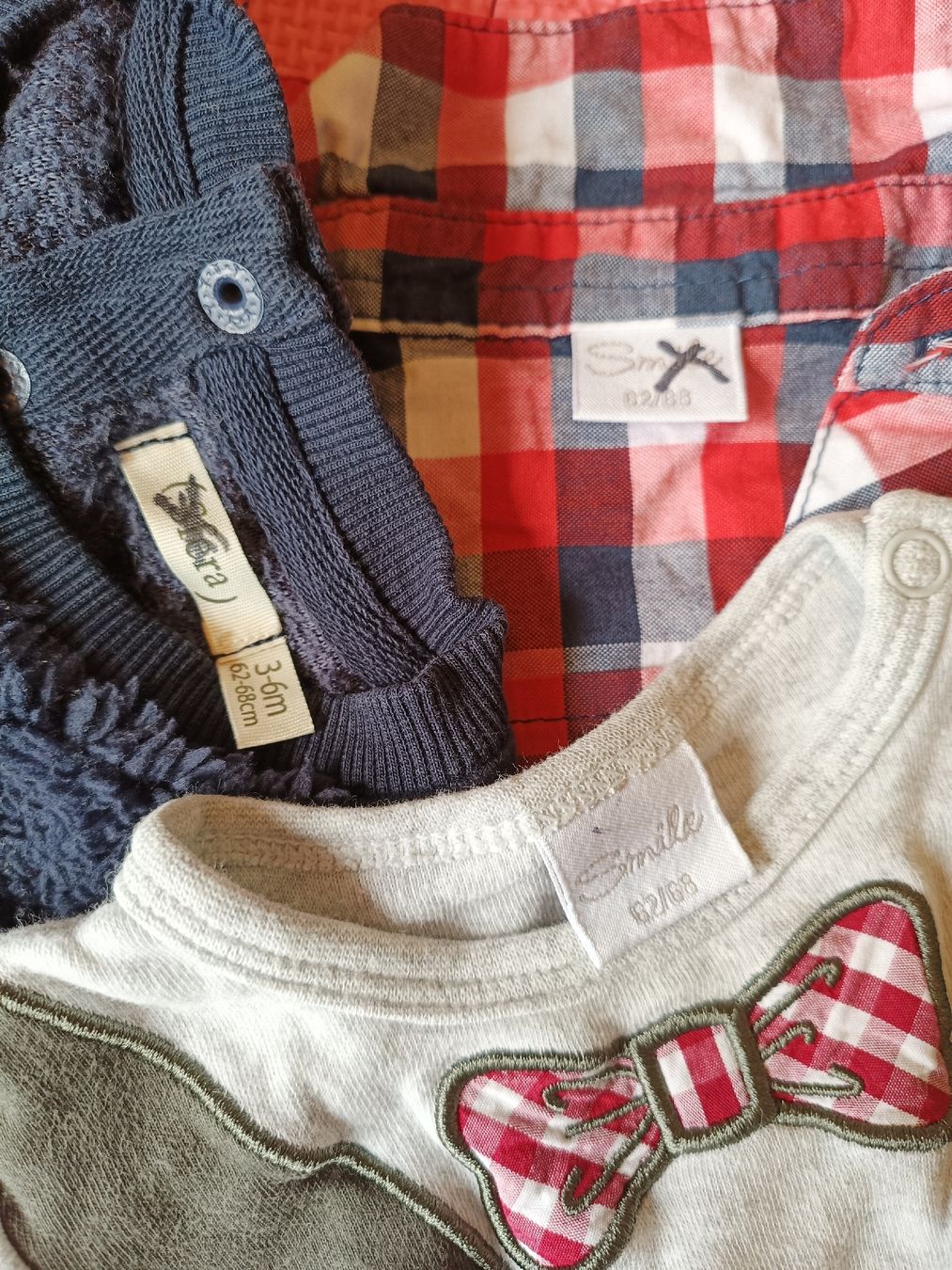Biancheria intima: Baby Pulli und 2x Langarm Bodys Gr 62/68 Elegant Set – Usato da Oberhofen Thun'see venduto da cri_6md2 2