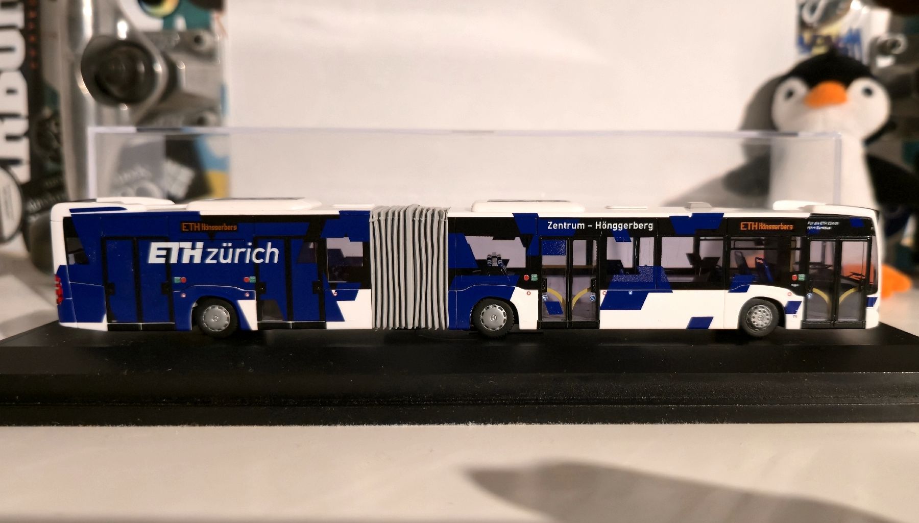 Mercedes-Benz Modellini d'auto: ETH Zürich Link Bus Modell - inklusive Display Box – Nuovo (secondo la descrizione) da Koppigen venduto da sas_9kpl 3