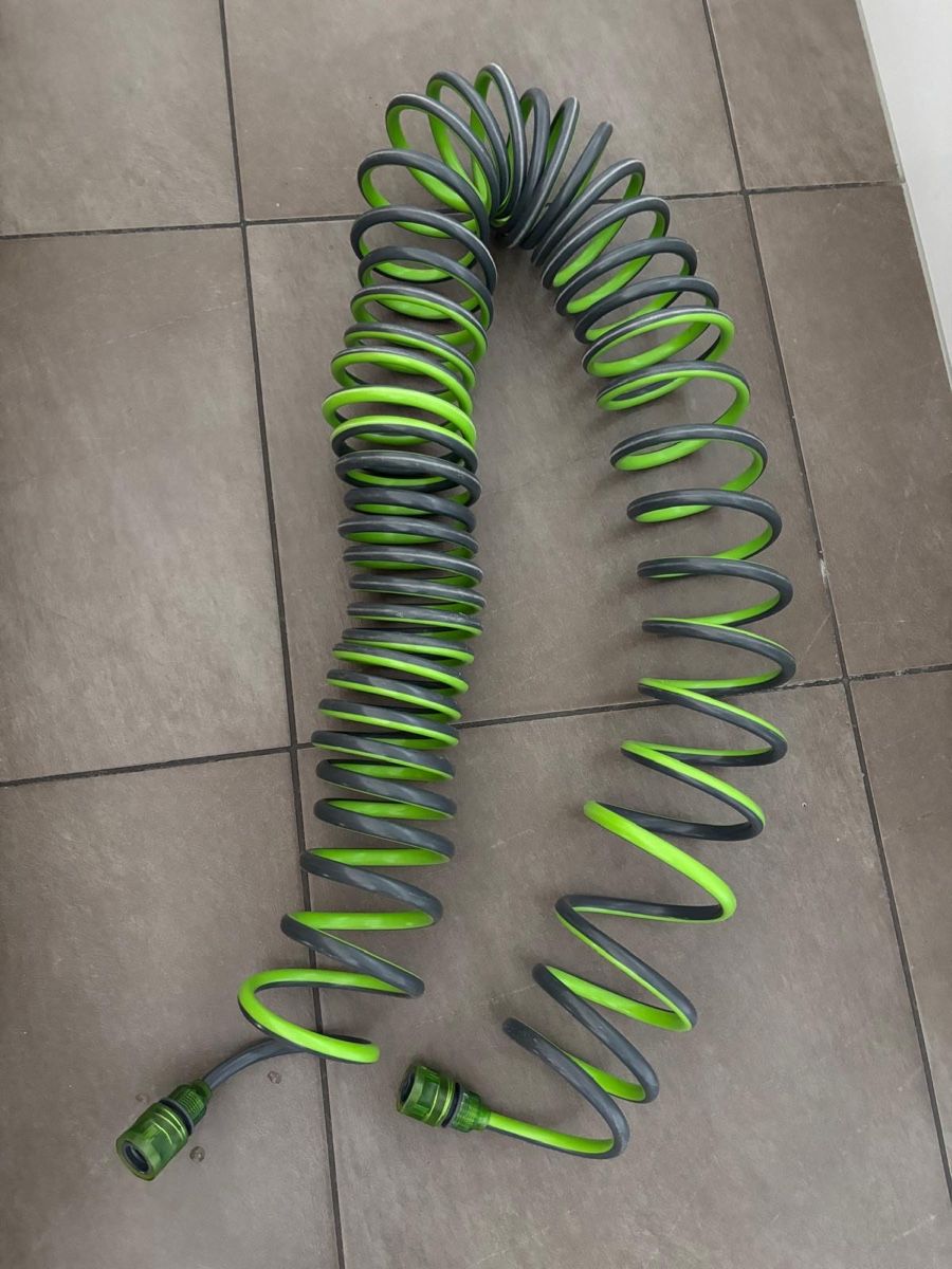 Rohre & Schläuche: Spirale Gartenschlauch – Gebraucht aus Zug von Biki72 1