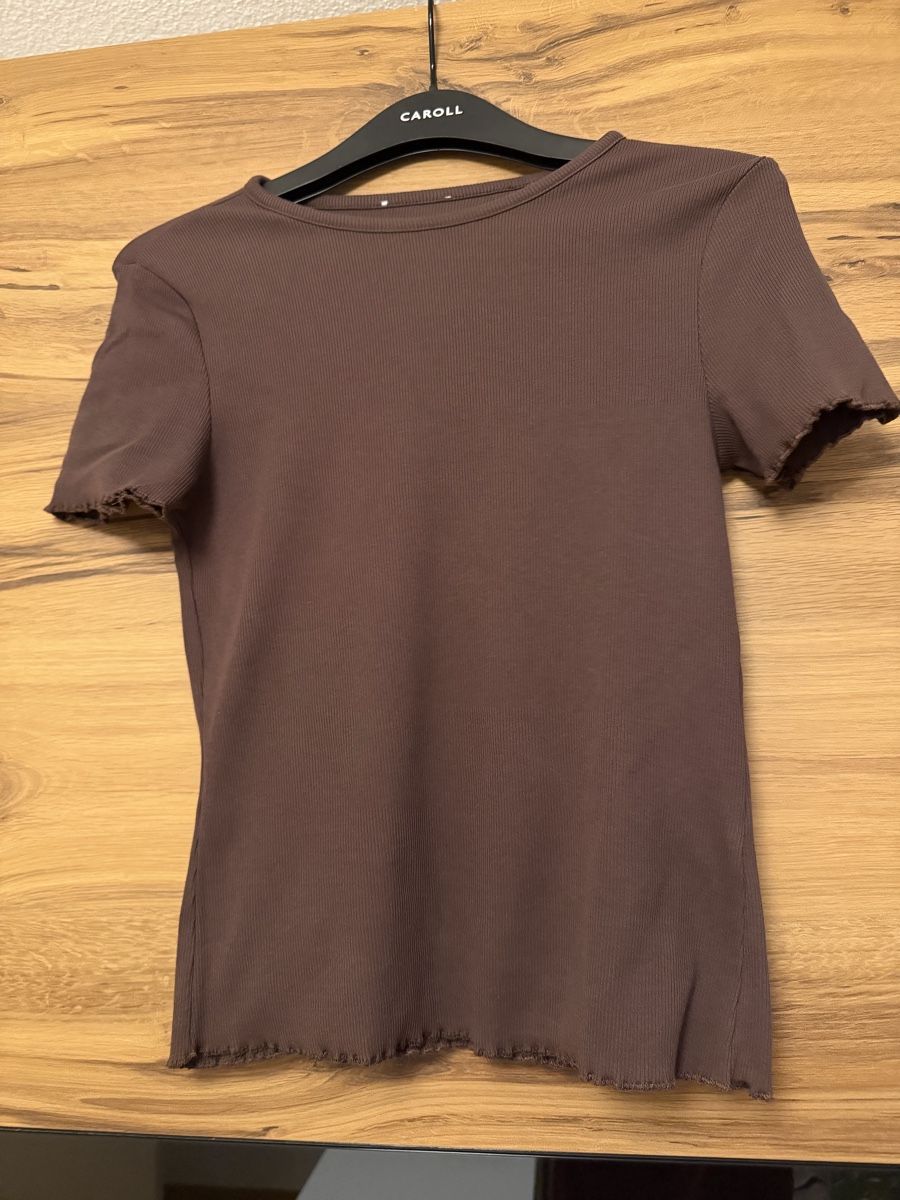 H&M T-shirts: T-Shirt H&M Braun Grösse S. – D'occasion à Adliswil par StephanieAnnina 4