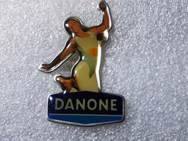 Ansteckpin 48: Danone