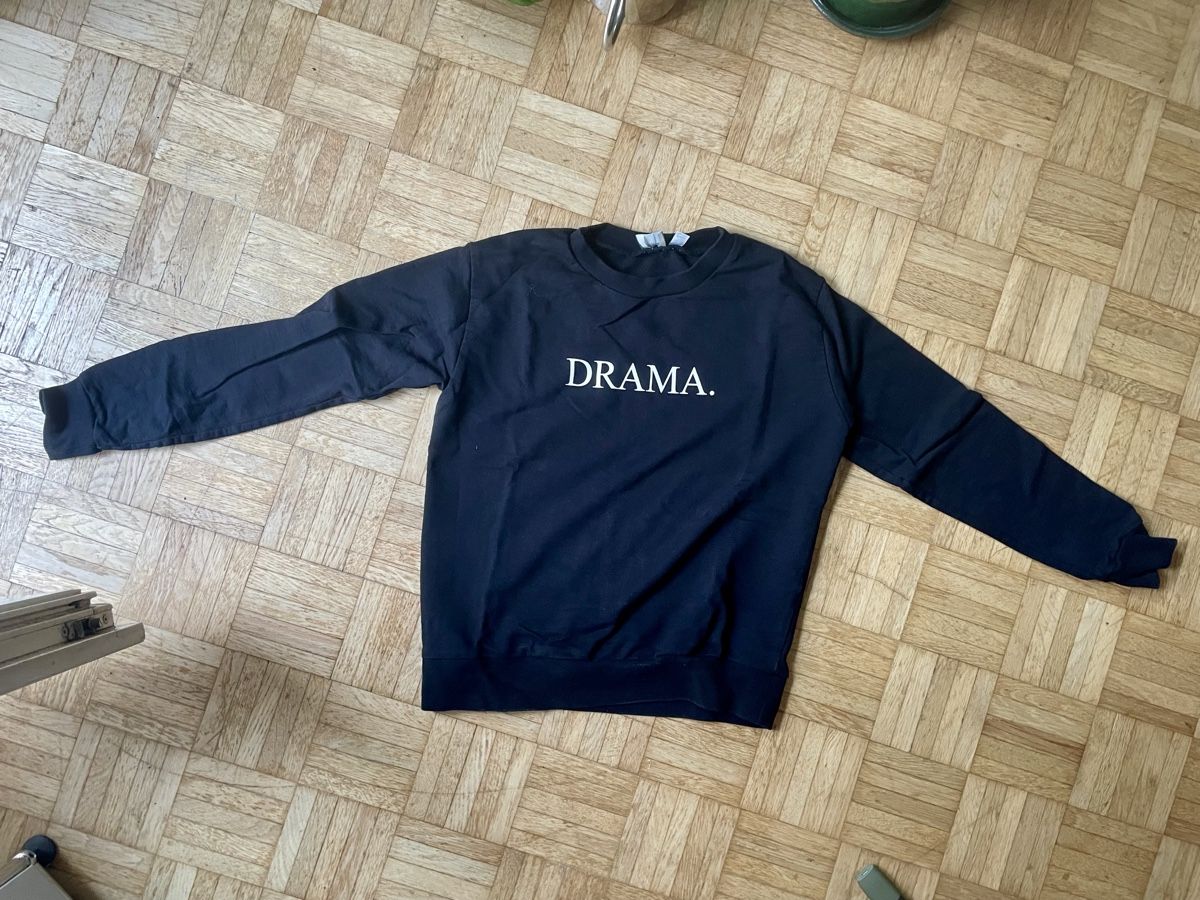 Pullover & Sweatshirts: „DRAMA“ Pullover, schwarz, Grösse 34 – Gebraucht aus Zürich von Carlajimena