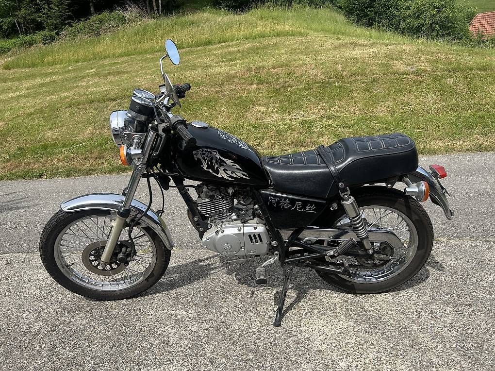 Suzuki Strada: Suzuki GN 125 – Usato da Rohrbachgraben venduto da Black-Knight 1