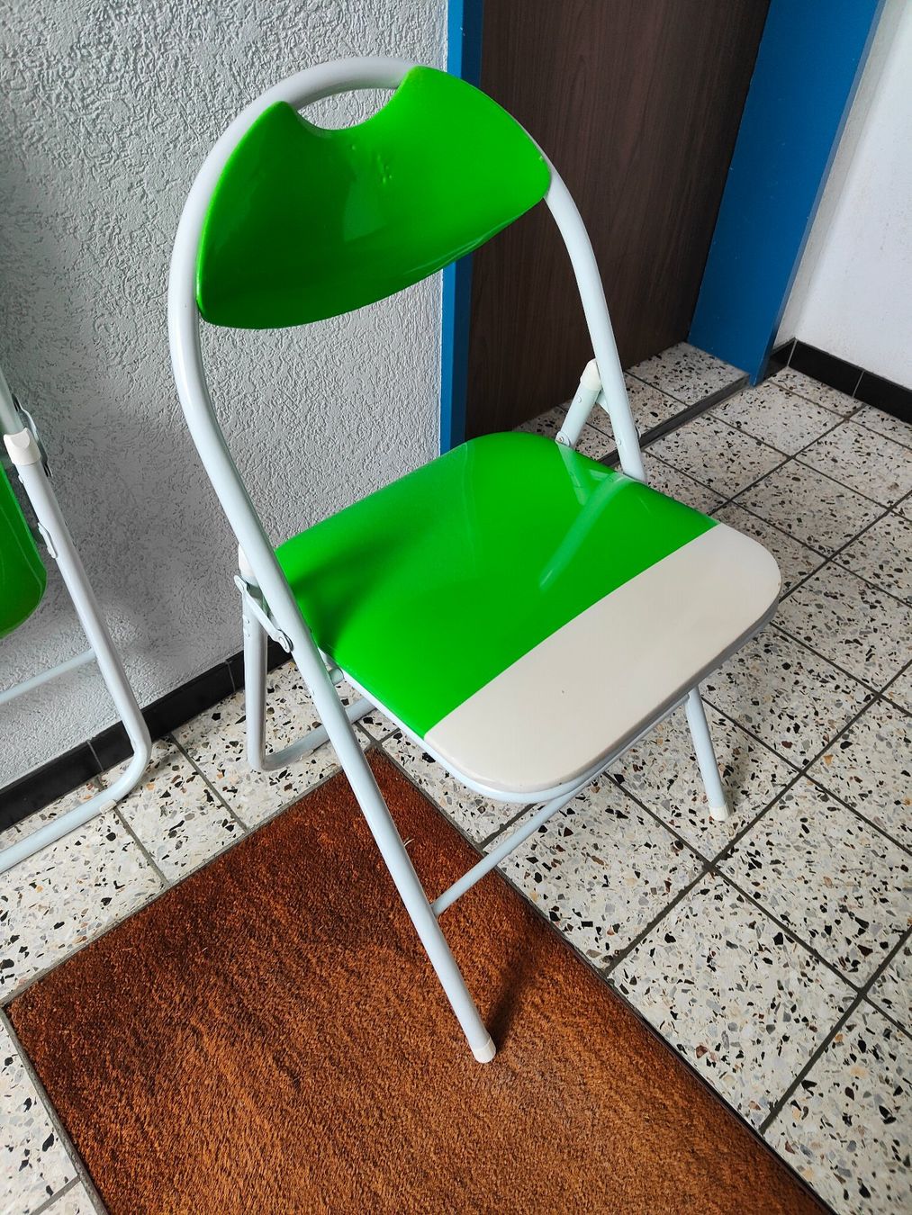Sedie: zwei Klappstühle – Usato da Studen BE venduto da Paplo