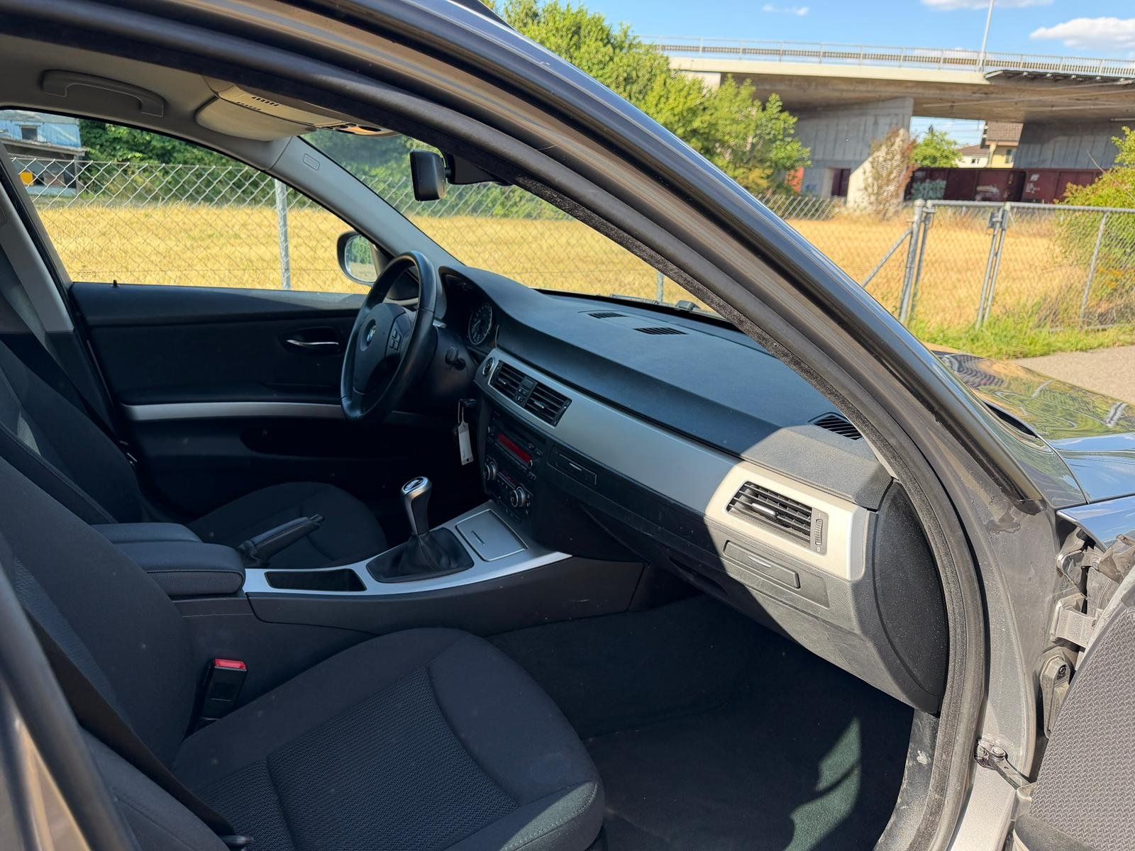 BMW Automobili: BMW 320d E91 xDrive – Usato da Biberist venduto da Musti7769 8