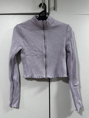 Bershka Cropped Pullover Lilac Size L good condition