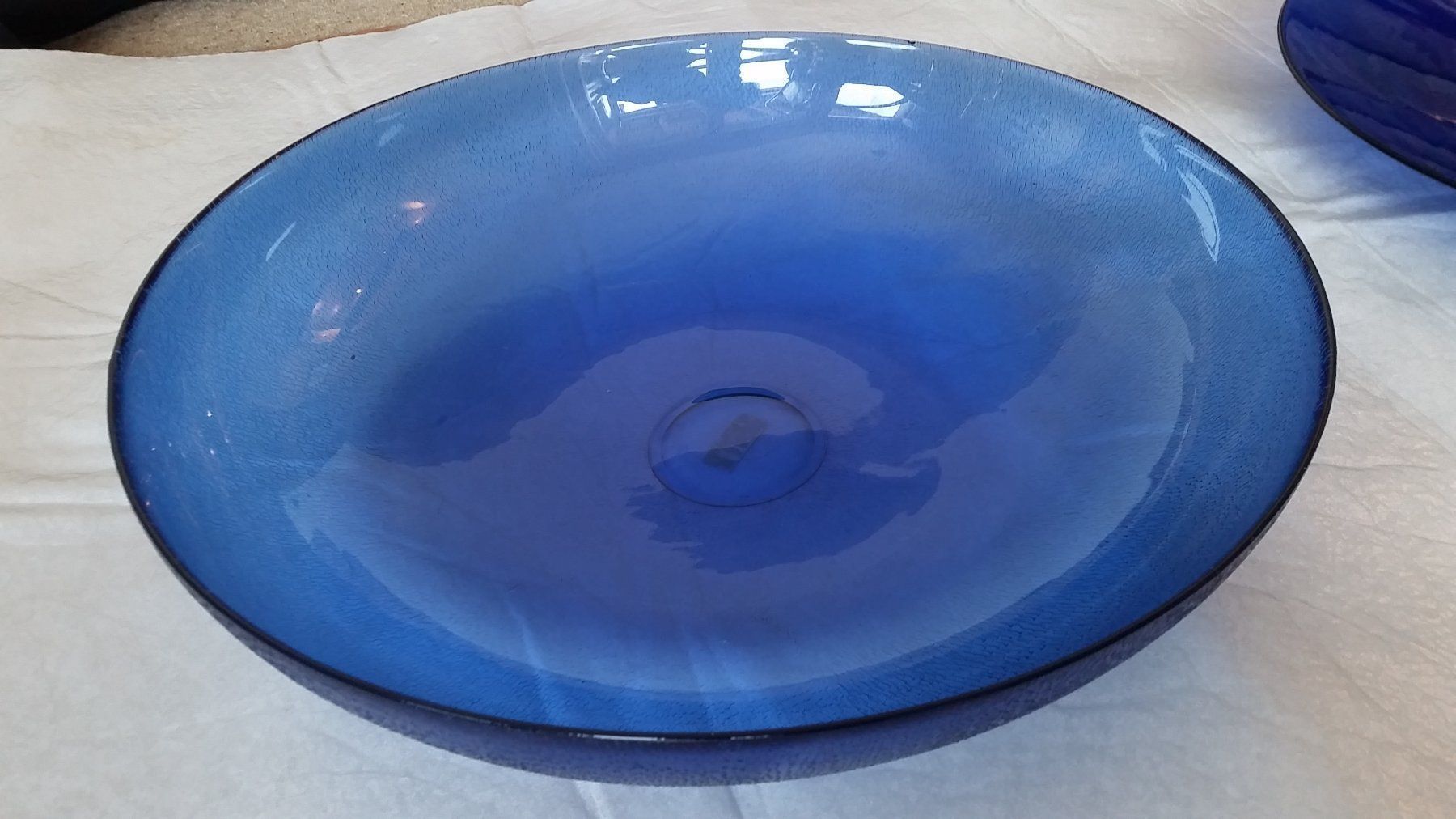 Ciotole: Glasschale, blau, neu, D44cm, H12cm – Nuovo (secondo la descrizione) da Herrliberg venduto da AlexandraBopp 1