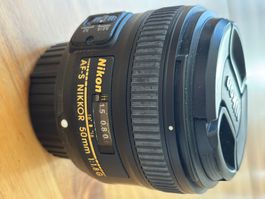 Nikon AF-S NIKKOR 50mm 1:1.8 G Objektiv guter Zustand
