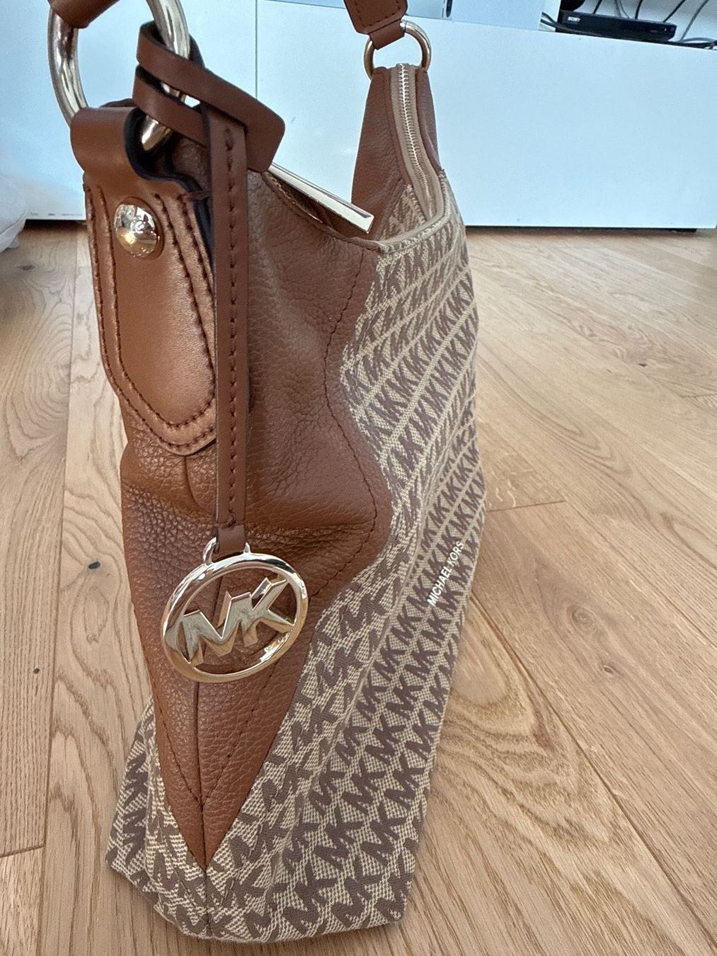 Michael Kors Borse da donna: NEU! Michael Kors Tasche mit Staubbeutel – Nuovo e nell'imballaggio originale da Schönenwerd venduto da d.chiara 3