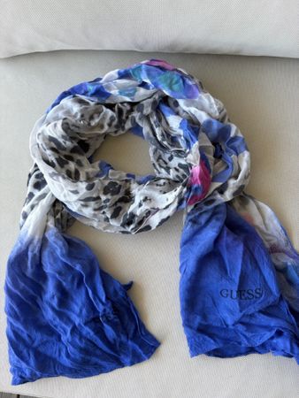 Foulard Guess Damen Tuch blau mit Blumenmuster neu