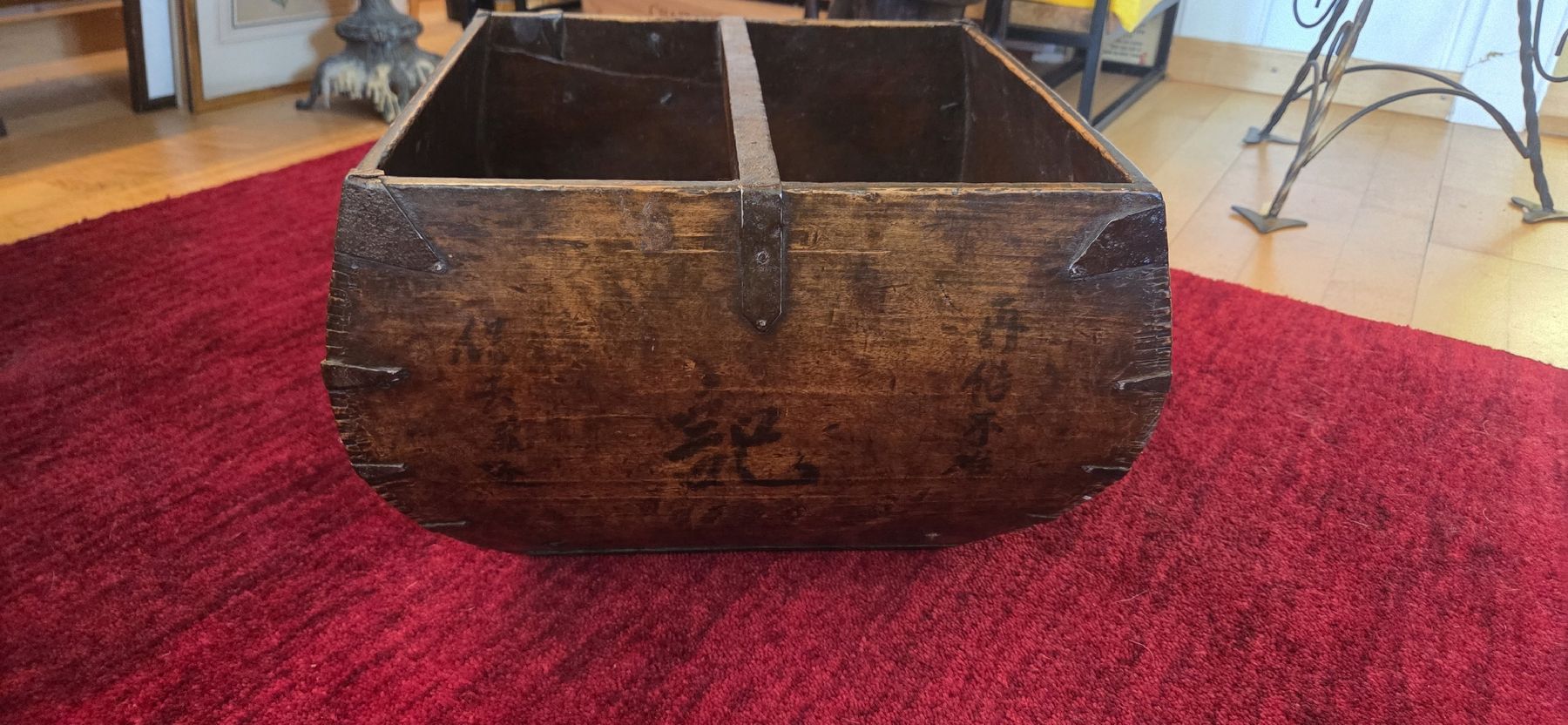 Casse di trasporto: Antike chinesische Holzkiste  – Usato da Rehetobel venduto da hobirot01 2