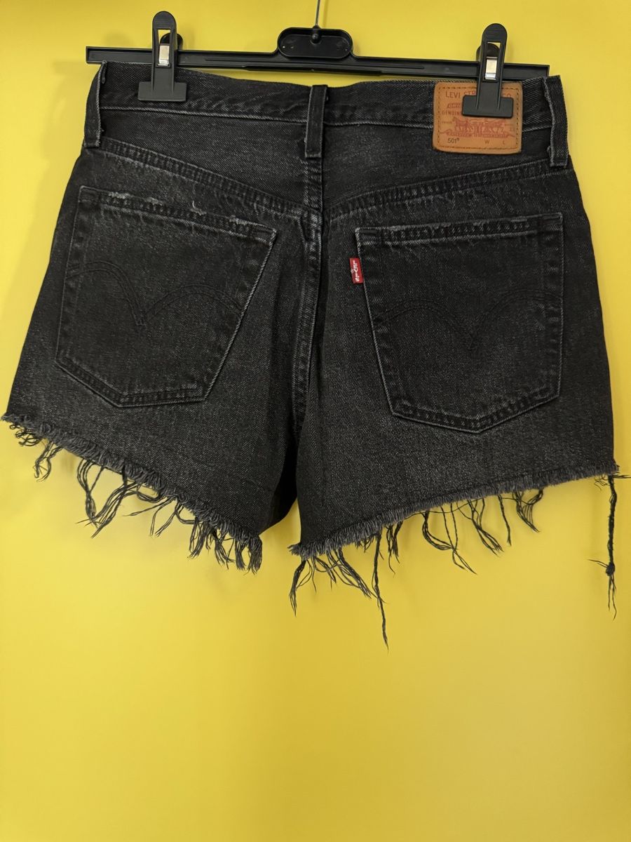Levi's Jeans: Pantaloncini Levi’s taglia W26 – Usato da Claro venduto da kel_v7dj 1