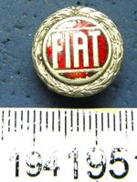 FIAT AUTO LOGO GEPRÄGT KLEIN ANSTECKNADEL VINTAGE OLDI