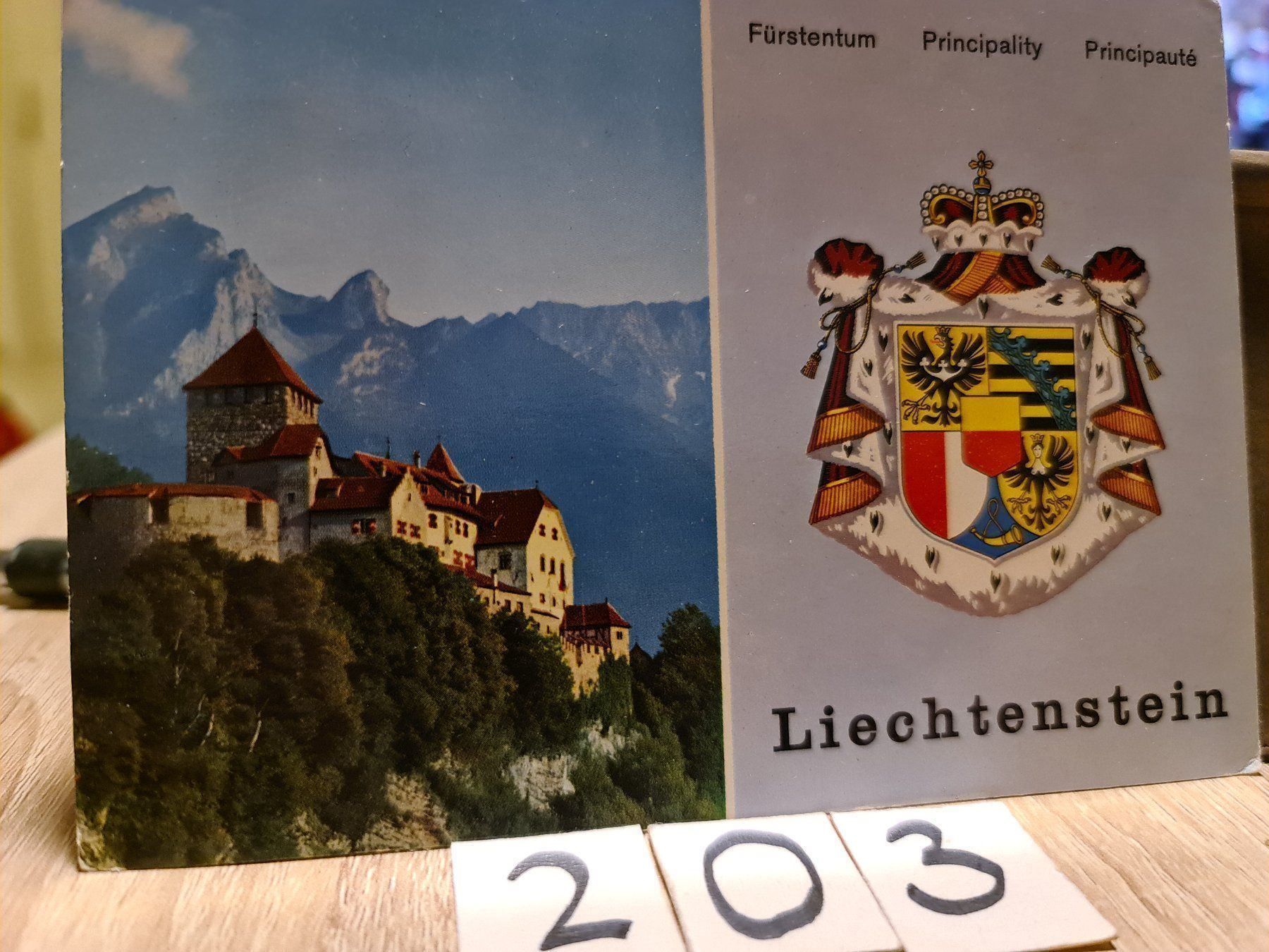 Cartoline postali: Ansichtskarte Liechtenstein Schloss Vaduz 1979 – Usato da Dintikon venduto da Vexi