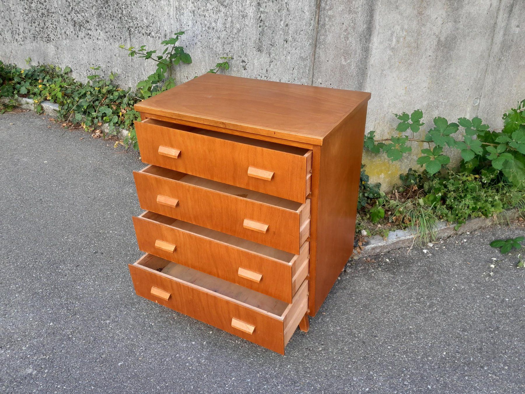 Kommoden: Vintage Kommode / Sideboard / Möbel evtl. Pago? – Gebraucht aus Männedorf von Bel-view 2