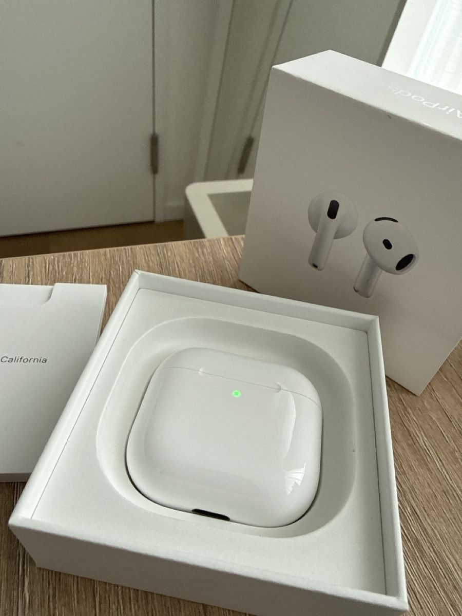 Apple Cuffie: AirPods 4 New from Apple – Nuovo e nell'imballaggio originale da Zürich venduto da pat_zbj7 1
