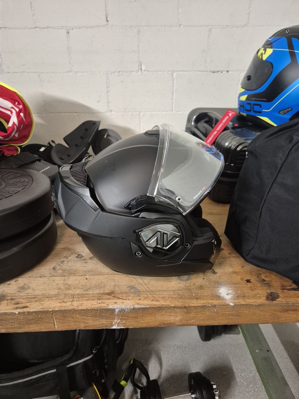 Casques & visières: Neuwertiger LS2 Helm – Neuf (Voir description) à Tuggen par Patrick820 4