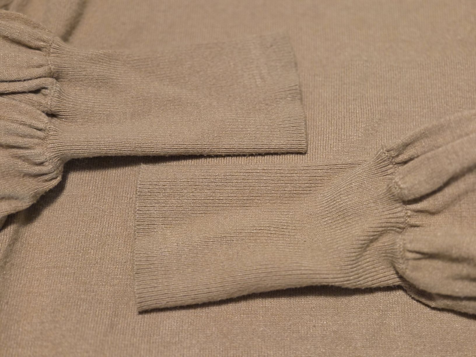 Maglioni & Felpe: Msch Strickpullover mit Puffärmel, Grösse S, in Beige – Nuovo (secondo la descrizione) da Bern venduto da Tashmi_BE 3