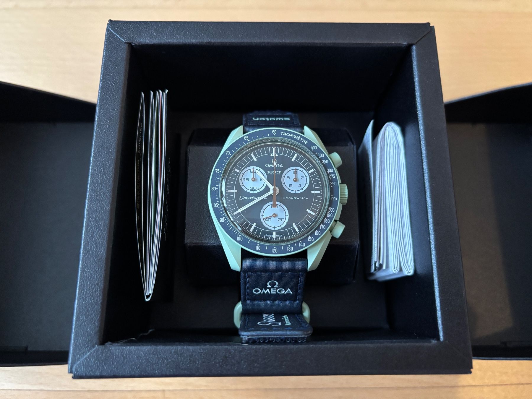 Swatch Orologi: MoonSwatch - Mission To Earth – Nuovo (secondo la descrizione) da Zürich venduto da fisadr90