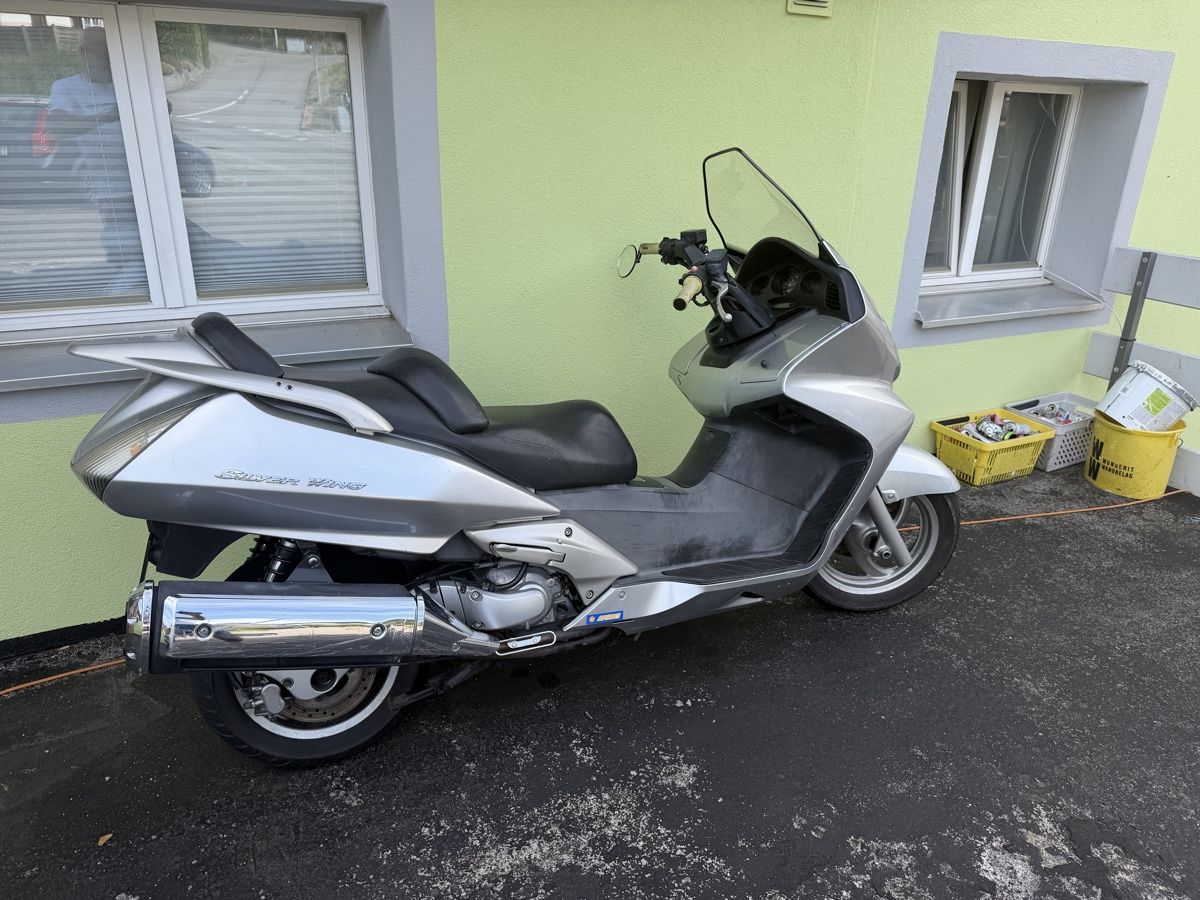 Honda Altro: Honda SilverWing – Usato da Günsberg venduto da Repsol8 1