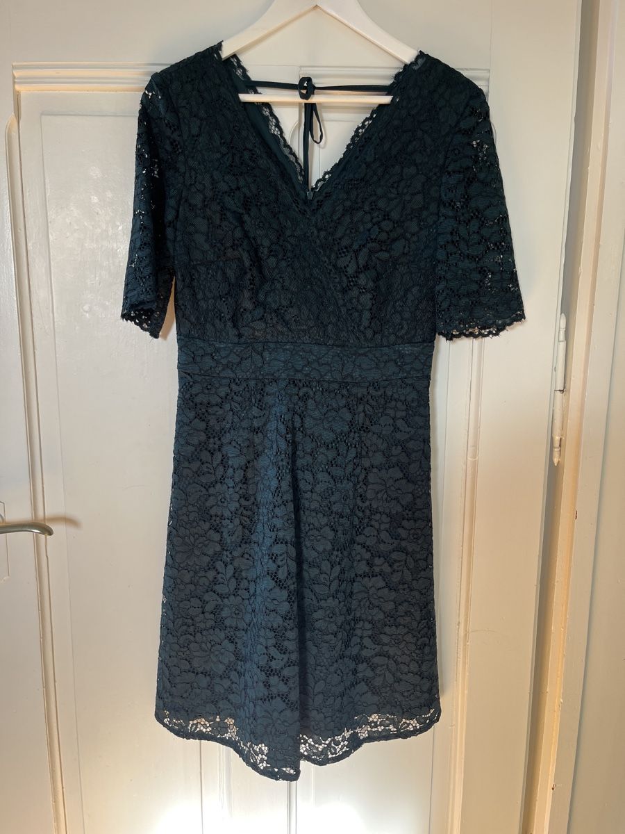 Esprit Vestiti: Dunkelgrünes Cocktailkleid Grösse 36 – Nuovo (secondo la descrizione) da Laupen BE venduto da jes_y6q8 4