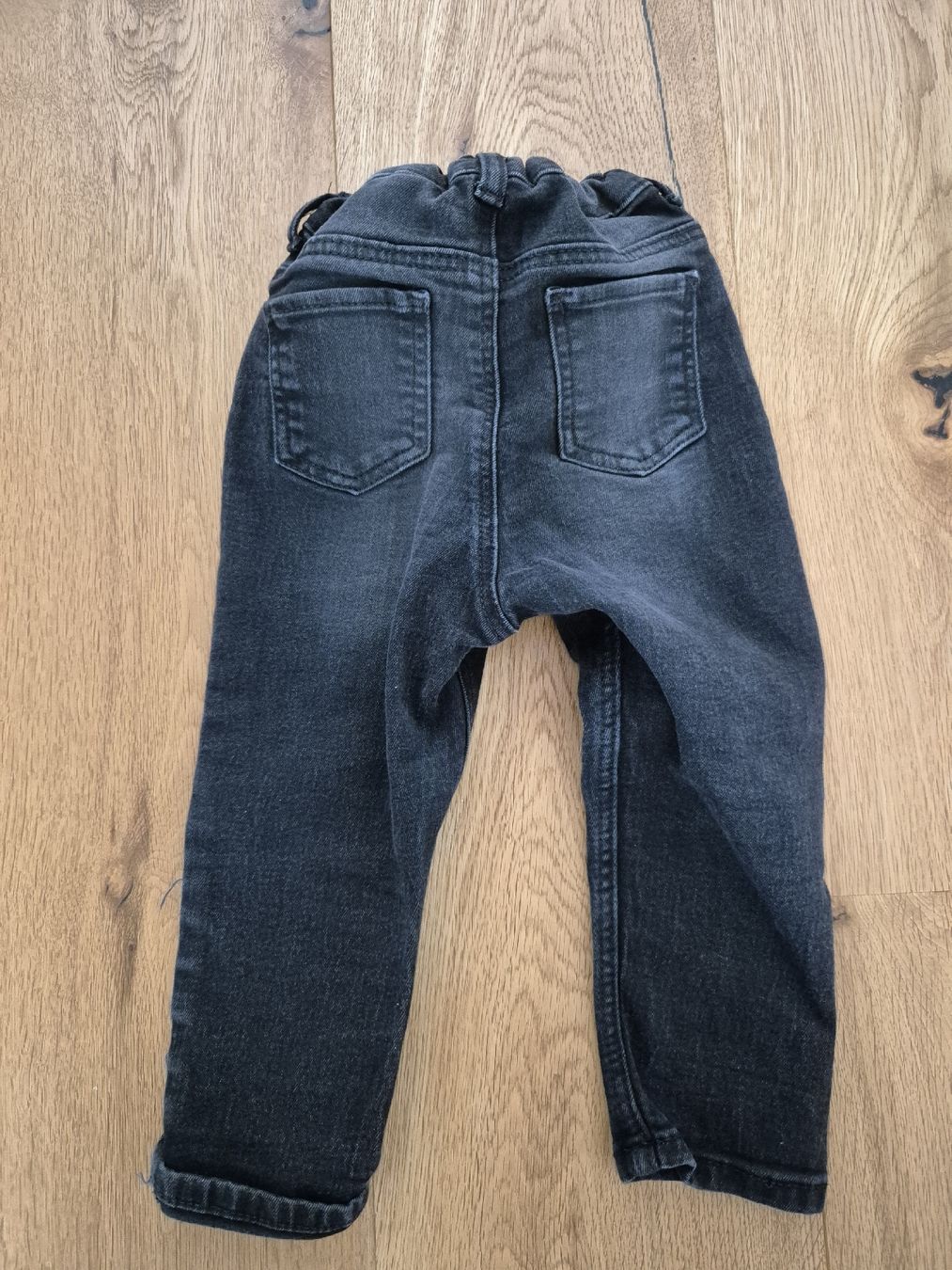H&M Pantaloni: jeans h&m grösse 86 – Usato da Triengen venduto da Nina_h_90 1