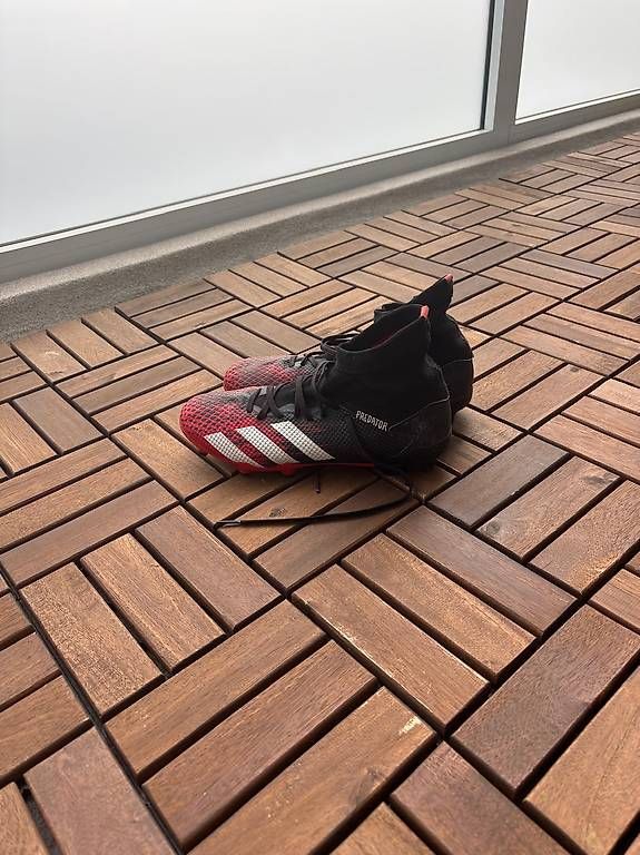 Scarpe da uomo: Fussballschuhe mit Plastiknoppen – Usato da Chur venduto da vas_6fky