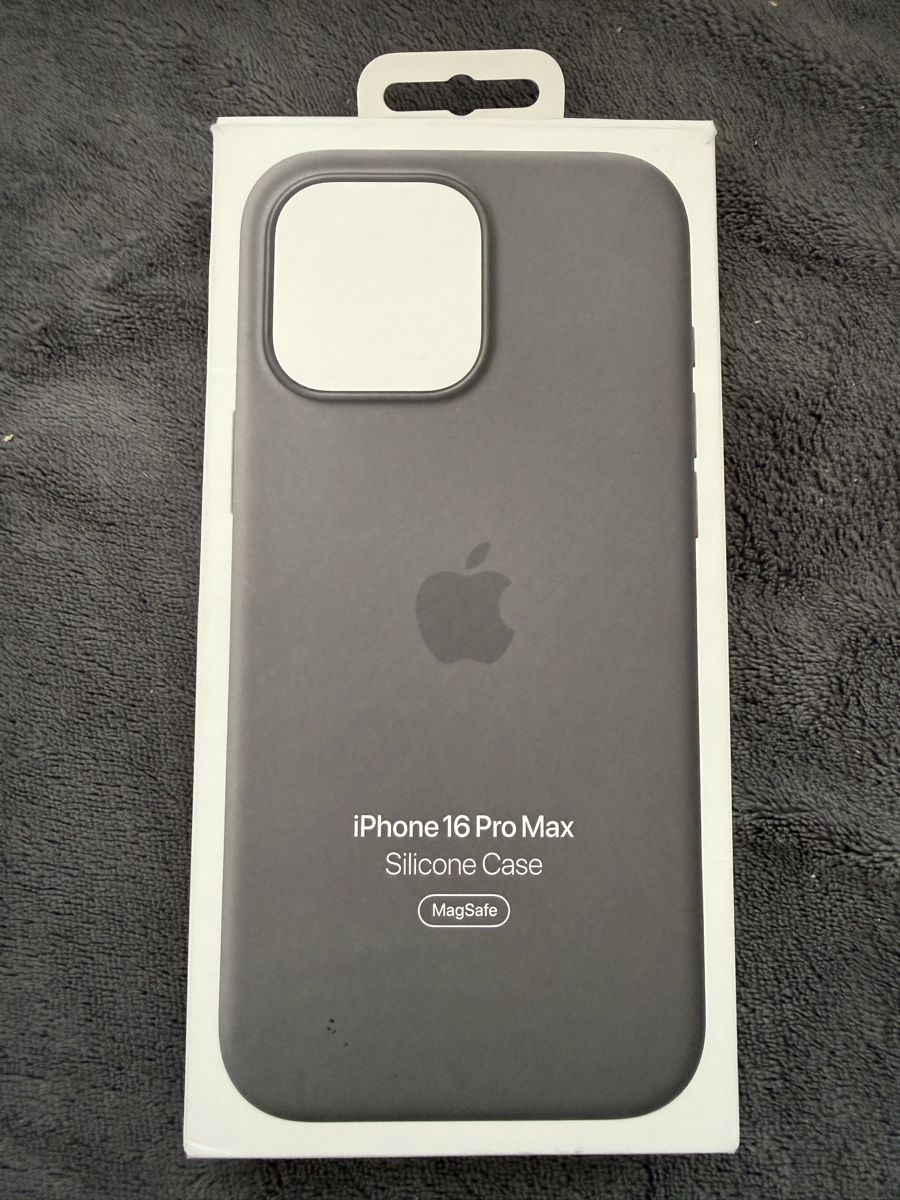 Apple Cover & Protezioni schermo: Apple iPhone 16 Pro Max Silikon Case grau  – Usato da Davos Platz venduto da Momi7