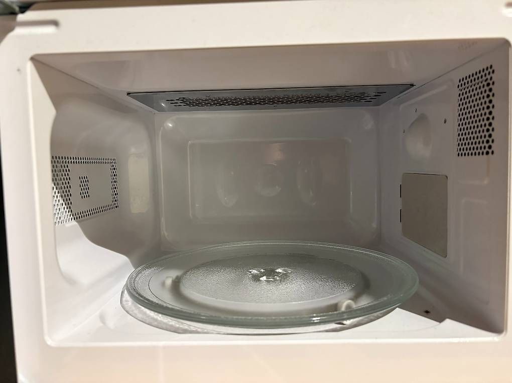 Appareils de cuisine: Mikrowelle rotel – D'occasion à Marbach LU par Rfbm69 1